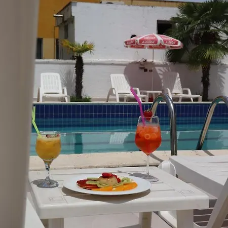 Hotel Lion Golem Durres