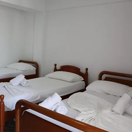 Lion Golem Durres Hotel Golem (Tirana)