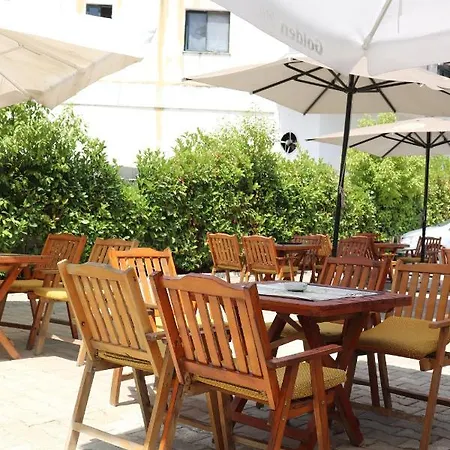 Hotel Lion Golem Durres 4*